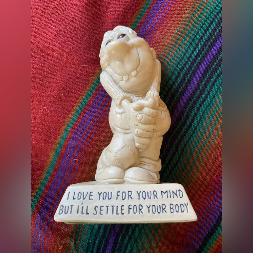 VTG 1975 Wallace Berrie Co. “ I love you for your mind..” Sillisculpt. USA.